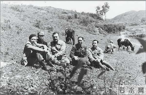 明暗任务——海明威1941年的中国大冒险