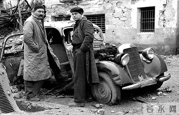 明暗任务——海明威1941年的中国大冒险